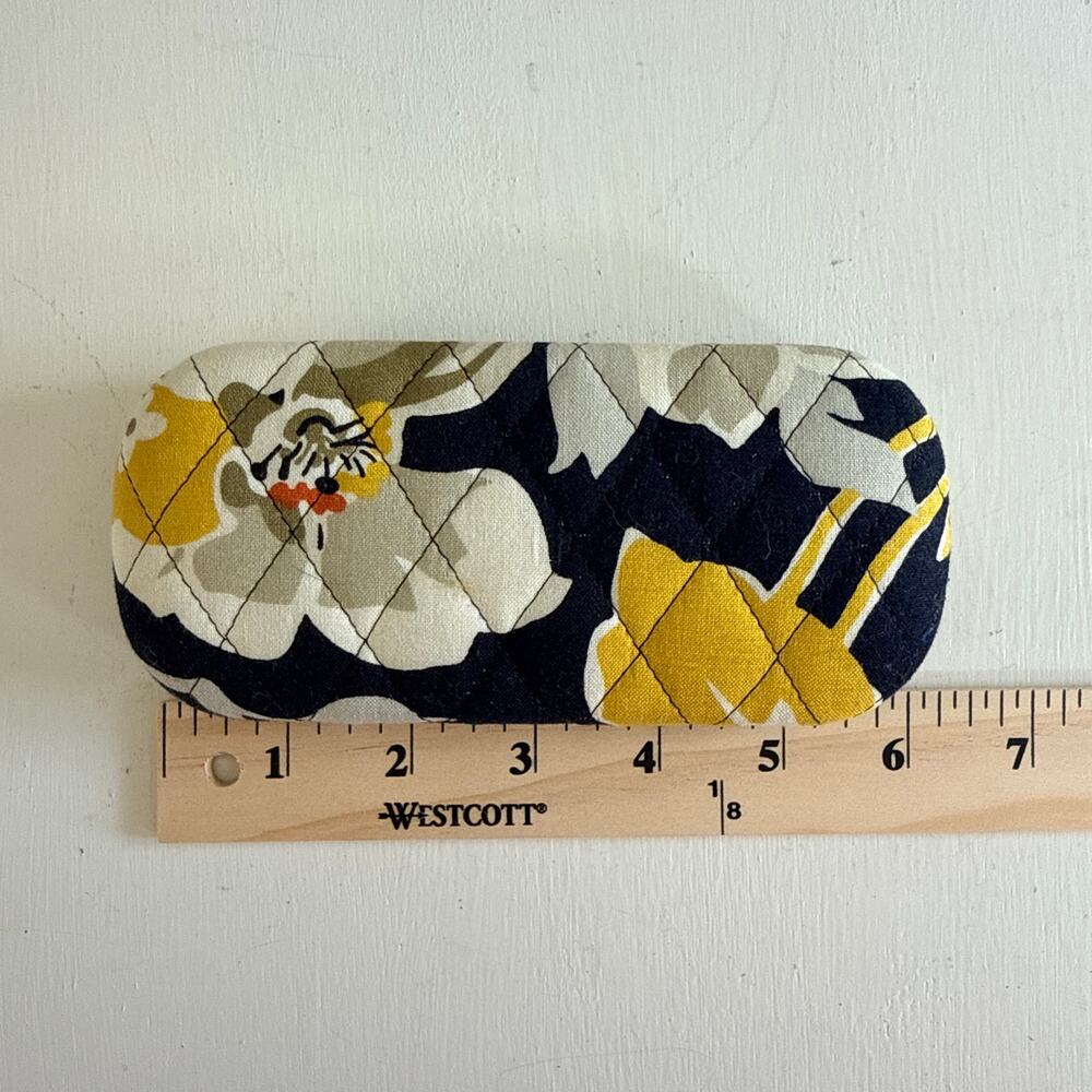 Vera Bradley Dogwood Floral Hard Shell Eyeglass Sunglasses Clamshell Case